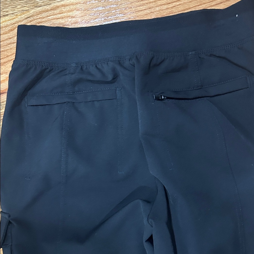 Athleta Black Ankle Cargo Pants - Picture 6 of 7